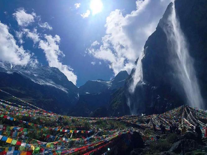贵州一养殖场缺水消防员为153头山羊送甘泉解忧,持续干涸的原因有哪些?- 精准解答你的问题